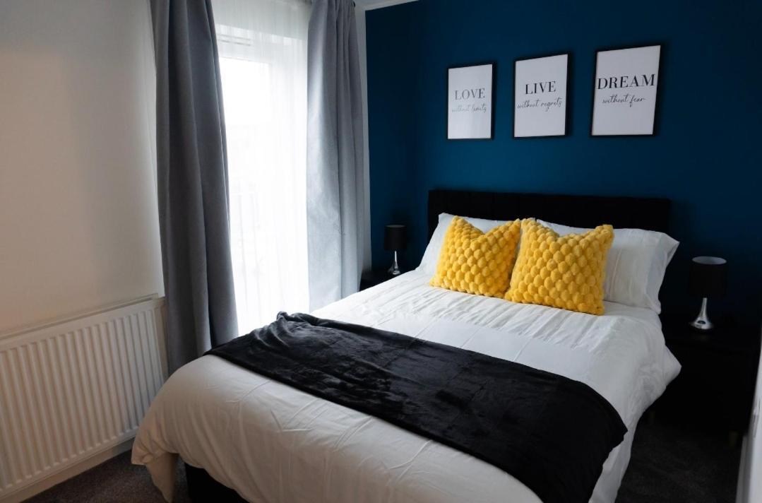 Vila Stylish House With Private Parking Glasgow Exteriér fotografie